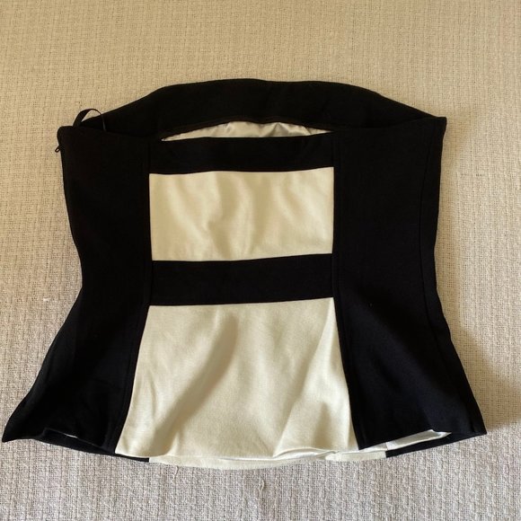 Women's Sleeveless Crop Top - Picture 5 of 6